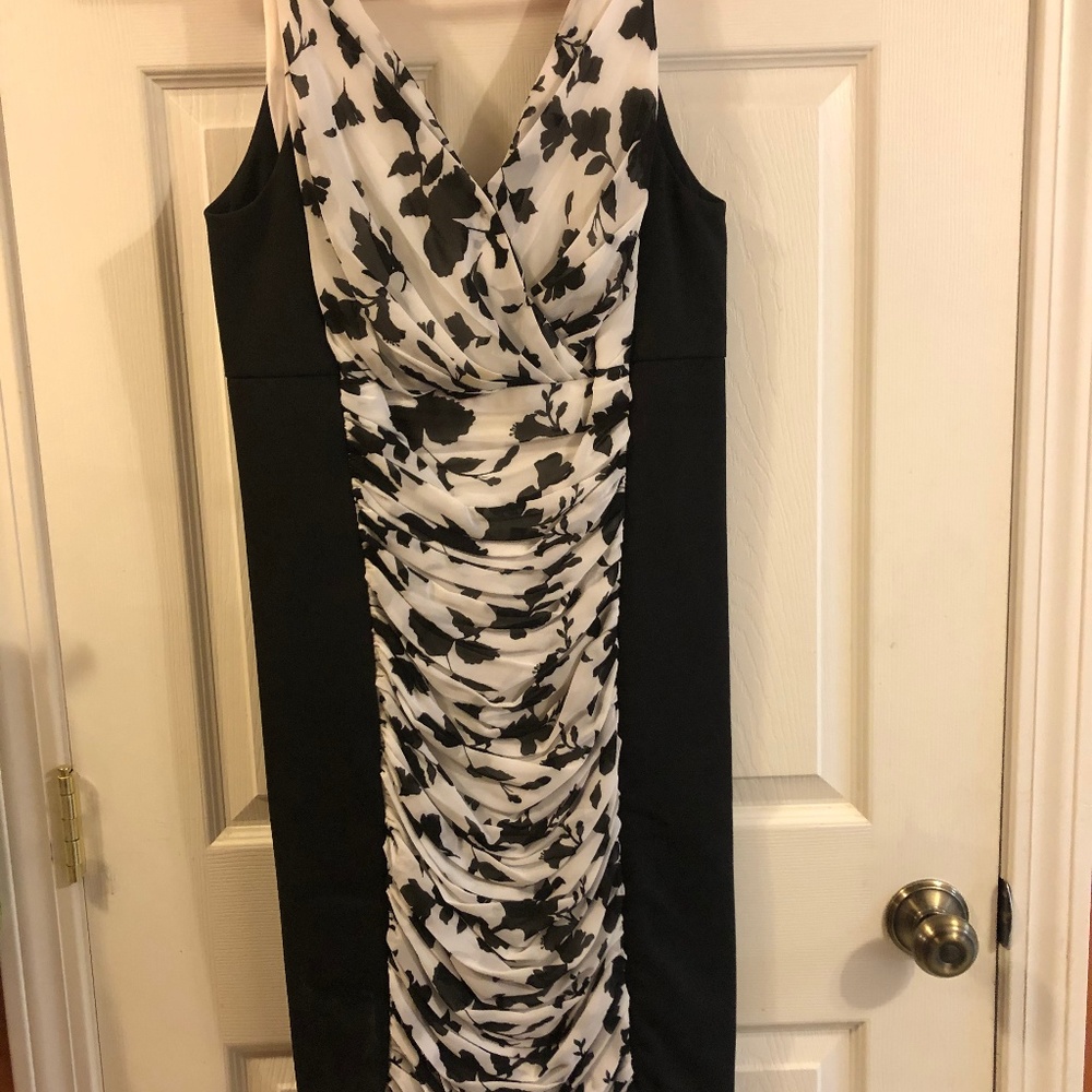 COPY - White House Black Market Instantly Slimming Dress